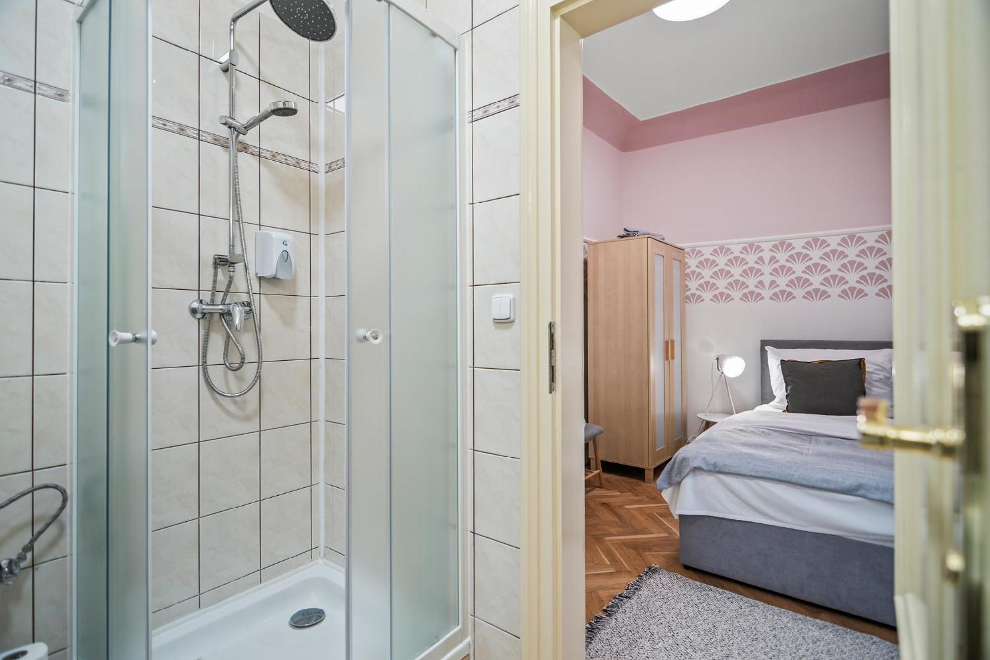 Charles Bridge Historical Apts By Michal&Friends Prag Exterior foto