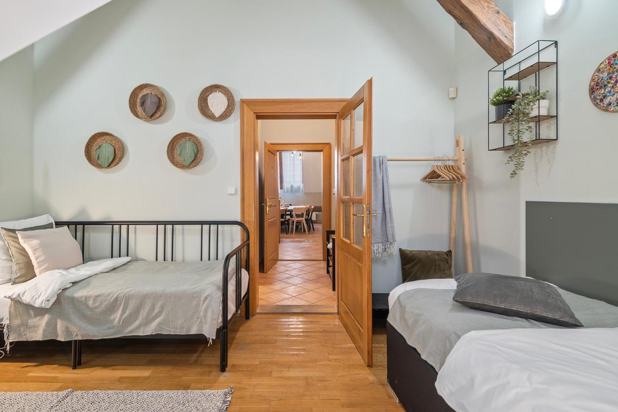 Charles Bridge Historical Apts By Michal&Friends Prag Exterior foto